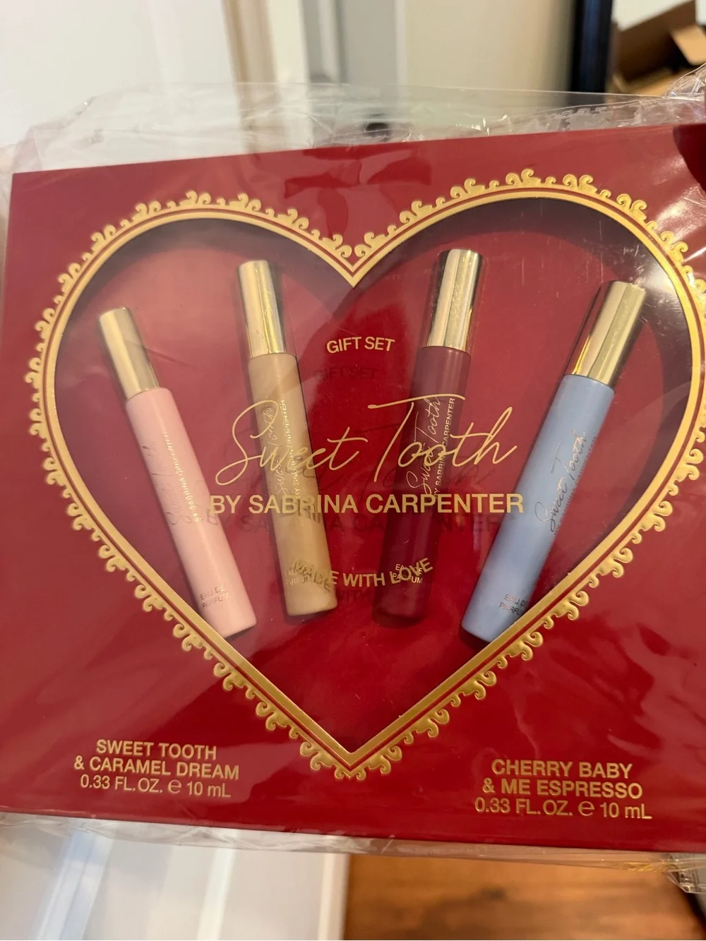 Sweet tooth Sabrina carpenter